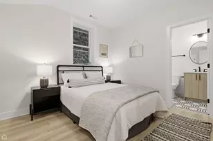 2126 W Thomas St, Chicago, IL 60622 - Photo 8