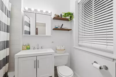 908 W Sunnyside Avenue #2C, Chicago, IL 60640 - Photo 12