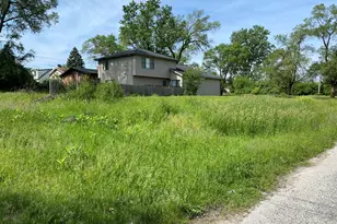 13401 S Kolin Ave, Robbins, IL 60472 - Photo 1