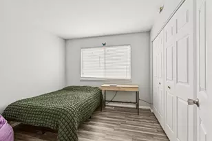 2410 Miriam Ave, Zion, IL 60099 - Photo 14