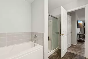 2410 Miriam Ave, Zion, IL 60099 - Photo 22