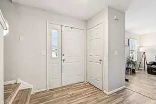 2410 Miriam Ave, Zion, IL 60099 - Photo 2