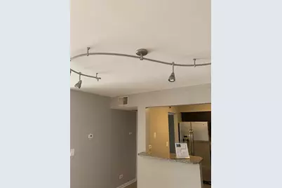 1125 Pleasant Run Drive #810, Wheeling, IL 60090 - Photo 4