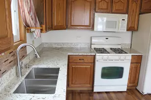 1549 Lake Holiday Dr, Sandwich, IL 60548 - Photo 16