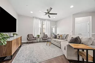 906 Coletta Cir, Naperville, IL 60563 - Photo 12