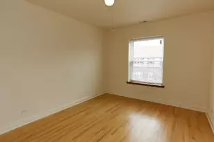 1010 W Sunnyside Ave, Chicago, IL 60640 - Photo 14