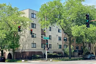 6954 N Sheridan Rd, Chicago, IL 60626 - Photo 1