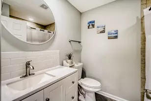 18W025 73rd St, Darien, IL 60561 - Photo 12