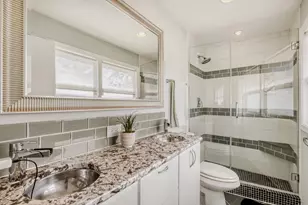 18W025 73rd St, Darien, IL 60561 - Photo 10