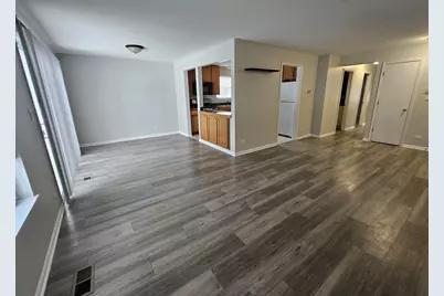 1241 Bradwell Lane #B, Mundelein, IL 60060 - Photo 4