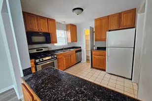 1241 Bradwell Ln, Mundelein, IL 60060 - Photo 10