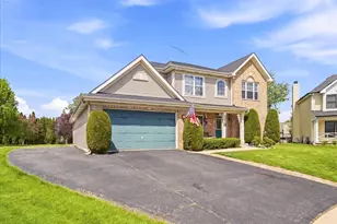 170 Cobbler Ct, Sugar Grove, IL 60554 - Photo 2
