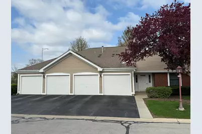 380 Heather Court #B2, Schaumburg, IL 60193 - Photo 2