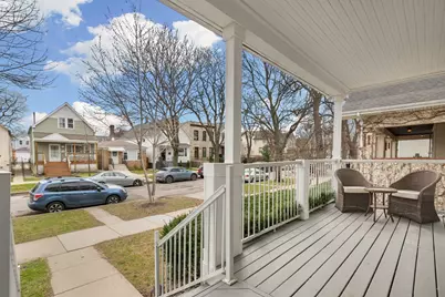 4530 N Kenneth Avenue, Chicago, IL 60630 - Photo 2