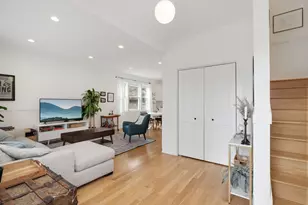 4530 N Kenneth Ave, Chicago, IL 60630 - Photo 4