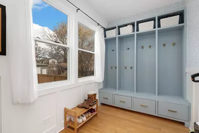 4530 N Kenneth Avenue, Chicago, IL 60630 - Photo 32
