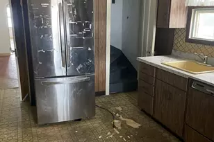 2539 W Morse Ave, Chicago, IL 60645 - Photo 6