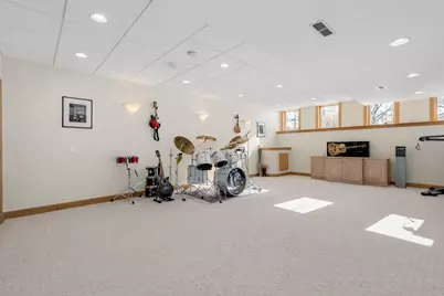 271 Woodstock Avenue, Clarendon Hills, IL 60514 - Photo 24