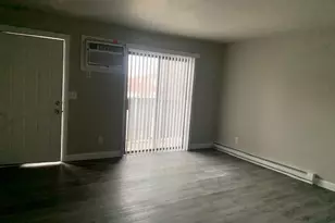 115 Harbor Dr, Oswego, IL 60543 - Photo 4