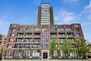 210 S Desplaines St, Chicago, IL 60661 - Photo 1