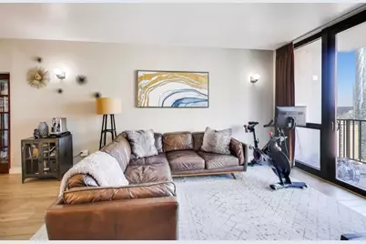 210 S Desplaines Street #2007, Chicago, IL 60661 - Photo 6