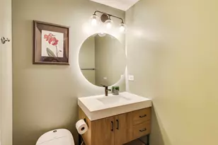 210 S Desplaines St, Chicago, IL 60661 - Photo 12