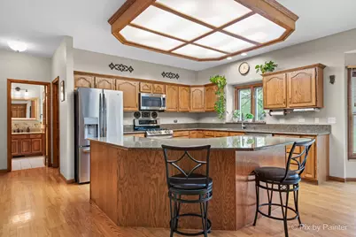 680 Spruce Tree Drive, Cary, IL 60013 - Photo 8