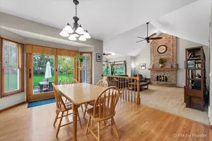 680 Spruce Tree Dr, Cary, IL 60013 - Photo 10