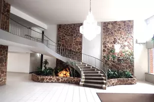 18 E Old Willow Rd, Prospect Heights, IL 60070 - Photo 4