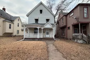 718 17th St, Rock Island, IL 61201 - Photo 4