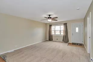 16511 Paulina St, Markham, IL 60428 - Photo 4