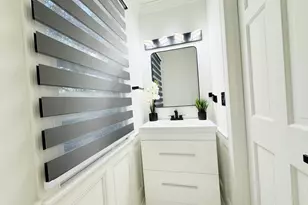 720 Tulip Cir, Island Lake, IL 60042 - Photo 20