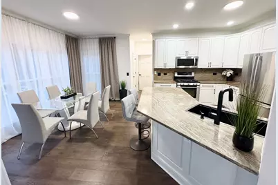 720 Tulip Circle, Island Lake, IL 60042 - Photo 14