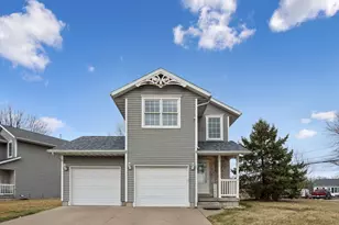 409 11th Avenue A Ct, Silvis, IL 61282 - Photo 2