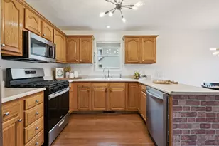 409 11th Avenue A Ct, Silvis, IL 61282 - Photo 4