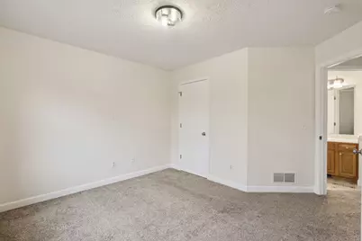 409 11th Ave A Court, Silvis, IL 61282 - Photo 10