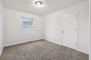 409 11th Avenue A Ct, Silvis, IL 61282 - Photo 12