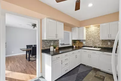 2938 31st Street, Rock Island, IL 61201 - Photo 6