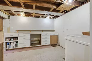 2938 31st St, Rock Island, IL 61201 - Photo 22