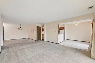 601 W Huntington Commons Road #202, Mount Prospect, IL 60056 - Photo 12