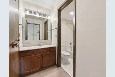 601 W Huntington Commons Road #202, Mount Prospect, IL 60056 - Photo 20