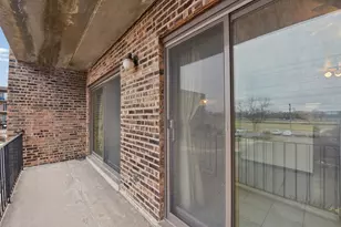 601 W Huntington Commons Rd, Mount Prospect, IL 60056 - Photo 22