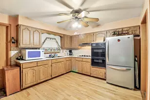 8136 Odell Ave, Bridgeview, IL 60455 - Photo 10