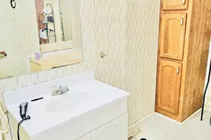 605 Carriage Lane Estates, Streator, IL 61364 - Photo 8