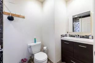 7769 Mason Ave, Burbank, IL 60459 - Photo 10