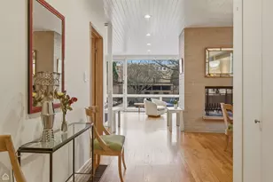 5631 S Blackstone Ave, Chicago, IL 60637 - Photo 2