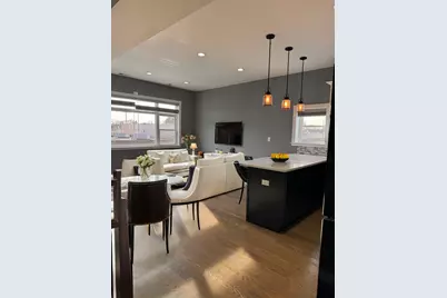 5938 W Montrose Avenue #2, Chicago, IL 60634 - Photo 2