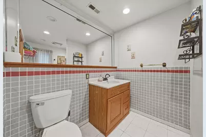 810 N Cherry Street, Addison, IL 60101 - Photo 14