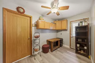 810 N Cherry St, Addison, IL 60101 - Photo 12