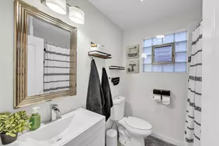 3528 S 52nd Ct, Cicero, IL 60804 - Photo 12